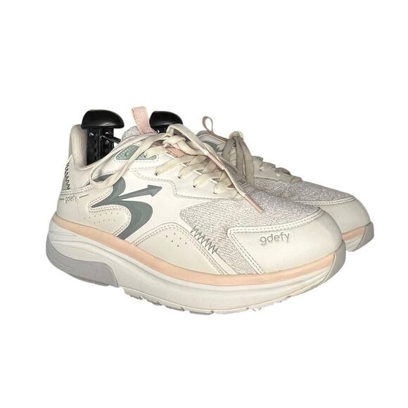 ***SOLD*** GDefy Cream Green Energiya Cushioned Sneakers Size 8 - Picture 3 of 6